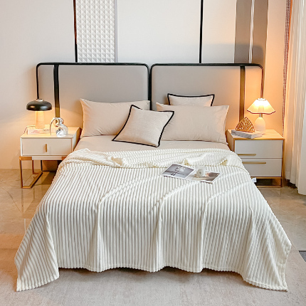 91家纺网 家纺一手货源 找家纺 （总）一帆毯业 2024新款抽条压缩代发抽空跨境外贸260克兔毛珊瑚法兰绒空调毯子抽条毛毯简约牛奶绒盖毯