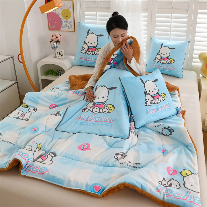 91家纺网 家纺一手货源 找家纺 照世家纺 2024新款三丽鸥印花抱枕被（控价59、82、109、139） 帕恰狗