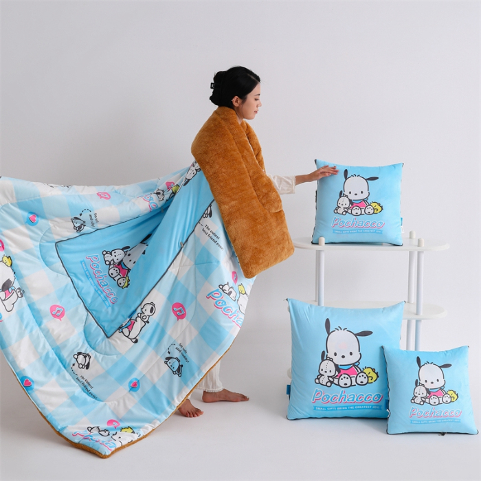 91家纺网 家纺一手货源 找家纺 照世家纺 2024新款三丽鸥印花抱枕被（控价59、82、109、139） 帕恰狗