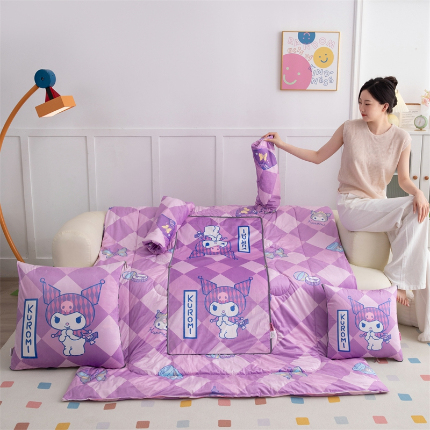 照世家纺 2024新款卡通三丽鸥水晶绒多功能带袖一体式抱枕被 库洛米