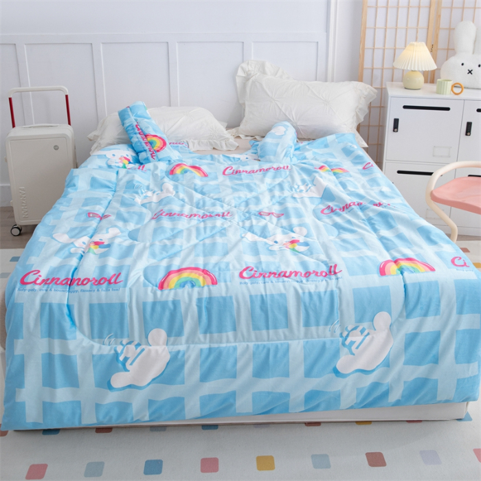 91家纺网 家纺一手货源 找家纺 照世家纺 2024新款卡通三丽鸥水晶绒多功能带袖一体式懒人被 玉桂狗