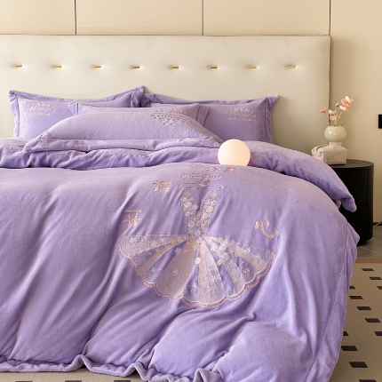 91家纺网 家纺一手货源 找家纺 （总）新方向 2025新款全消光A类牛奶绒四件套-公主请开心2