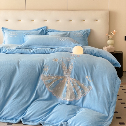 91家纺网 家纺一手货源 找家纺 （总）新方向 2025新款全消光A类牛奶绒四件套-公主请开心2