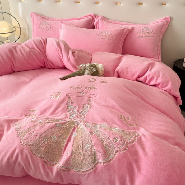 91家纺网 家纺一手货源 找家纺 （总）新方向 2025新款全消光A类牛奶绒四件套-公主请开心2