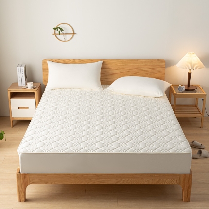 91家纺网 家纺一手货源 找家纺 （总）跨境专供 2024新款四叶草A类原棉大豆抗菌夹棉防水床笠床垫保护罩