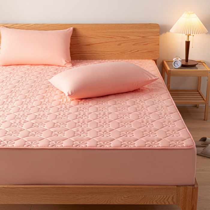 91家纺网 家纺一手货源 找家纺 （总）跨境专供 2024新款四叶草A类原棉大豆抗菌夹棉防水床笠床垫保护罩