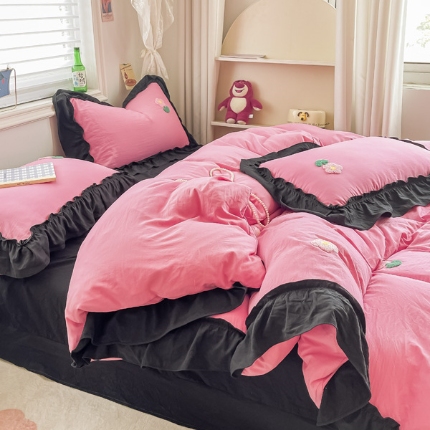 91家纺网 家纺一手货源 找家纺 （总）2025新款韩版水洗棉花边毛巾绣四件套圆角吊边床单款四件套（A类报告，要图加15896250785）