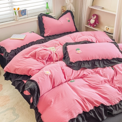 91家纺网 家纺一手货源 找家纺 （总）2025新款韩版水洗棉花边毛巾绣四件套圆角吊边床单款四件套（A类报告，要图加15896250785）