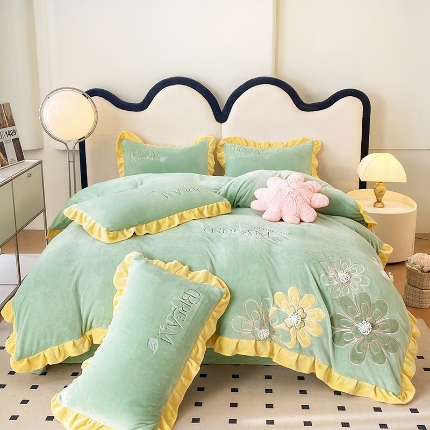 （总）9斤高端韩版少女心法式公主风贴布绣花牛奶绒四件套小清新兔毛绒法莱绒床盖被套丝绒兔毛绒法莱绒床盖被套