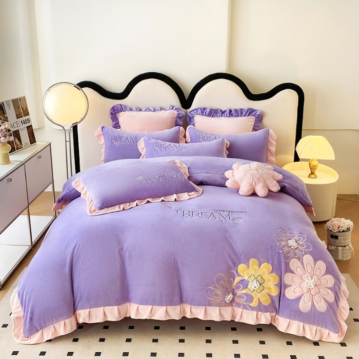 91家纺网 家纺一手货源 找家纺 9斤高端韩版少女心法式公主风贴布绣花牛奶绒四件套小清新绒兔毛绒法莱绒床盖被套丝绒兔毛绒法莱绒床盖被套 潘多拉—梦幻紫  