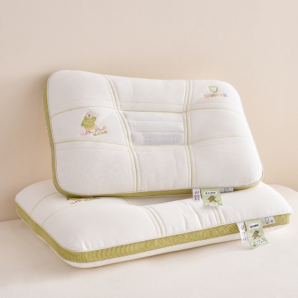 91家纺网 家纺一手货源 找家纺 （总）乐可 2024新款滑板熊决明子枕儿童枕学生枕 枕头枕芯