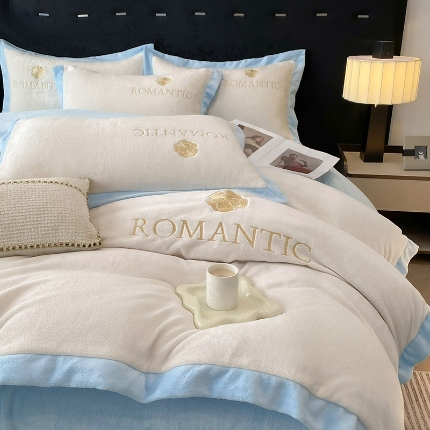 91家纺网 家纺一手货源 找家纺 （总）漫布云2025秋冬230g9斤全消光牛奶绒双拼绣花四件套宽边被套高端轻奢山茶花系列