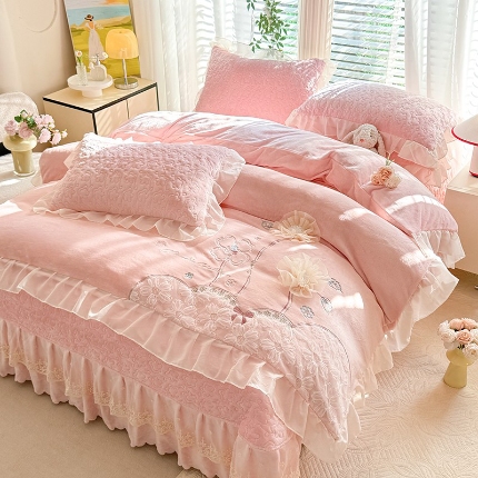 （总）漫布云2026秋冬新款230g全消光牛奶绒夹棉床盖四件套纯色蕾丝花边刺绣床裙款四件套法莱绒婴儿绒金貂绒床盖