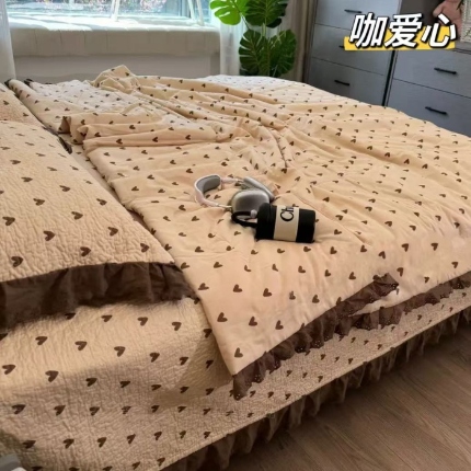 91家纺网 家纺一手货源 找家纺 （总）大大法式花边纯棉床盖 加大花边水洗纯棉床盖230*260