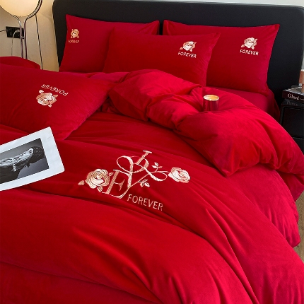 91家纺网 家纺一手货源 找家纺 (总）如一2024新款水晶绒双拼刺绣四件套 牛奶法莱绒高克重套件