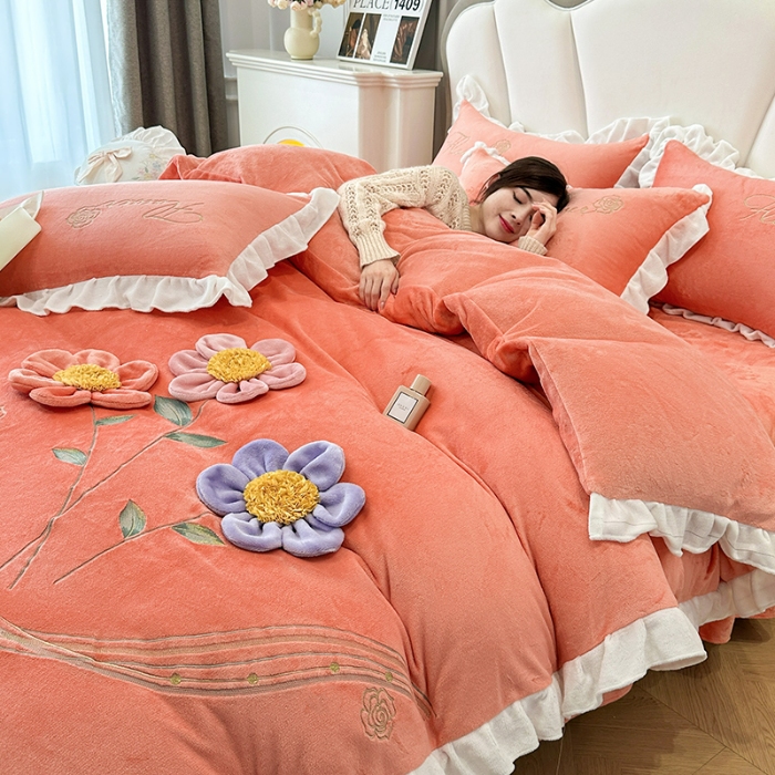 91家纺网 家纺一手货源 找家纺 9斤高端韩版少女心法式公主风贴布绣花牛奶绒四件套小清新绒兔毛绒法莱绒床盖被套丝绒兔毛绒法莱绒床盖被套 锦上添花-艾玛橙 