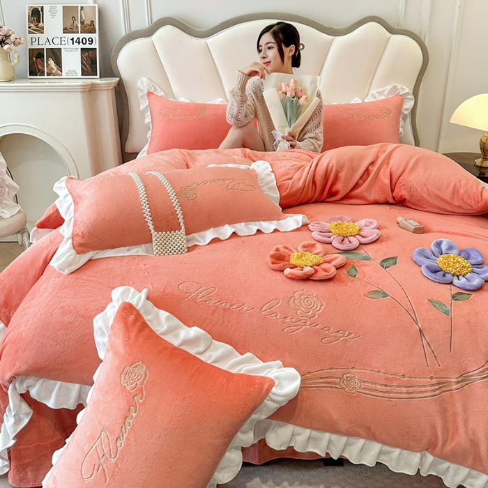 91家纺网 家纺一手货源 找家纺 9斤高端韩版少女心法式公主风贴布绣花牛奶绒四件套小清新绒兔毛绒法莱绒床盖被套丝绒兔毛绒法莱绒床盖被套 锦上添花-艾玛橙 