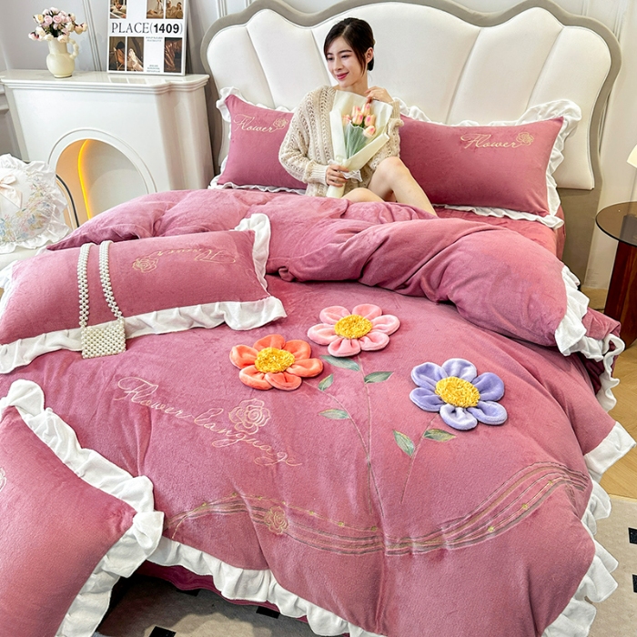 91家纺网 家纺一手货源 找家纺 9斤高端韩版少女心法式公主风贴布绣花牛奶绒四件套小清新绒兔毛绒法莱绒床盖被套丝绒兔毛绒法莱绒床盖被套  锦上添花-豆沙红 