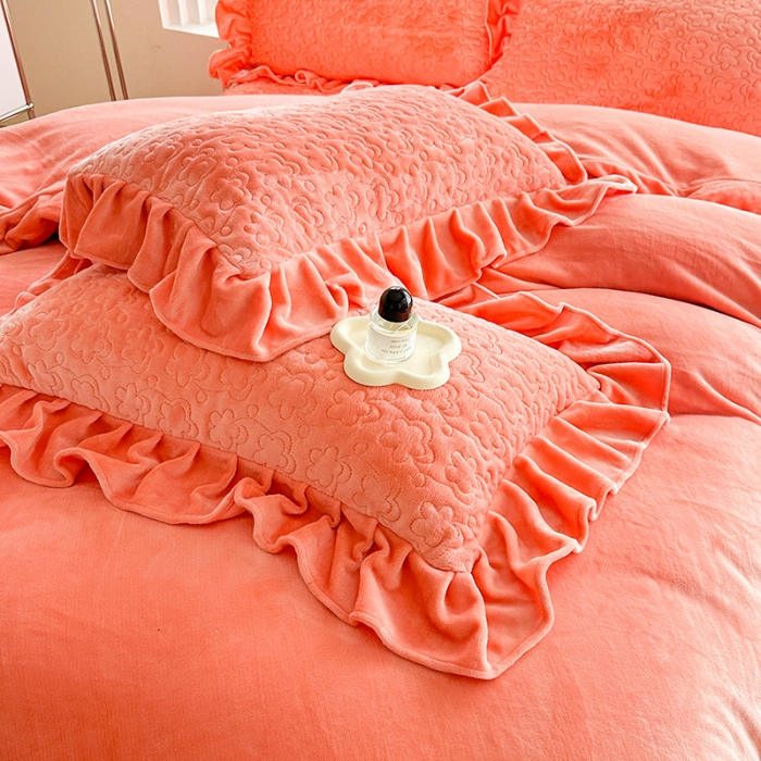 91家纺网 家纺一手货源 找家纺 苏米娜2024秋冬新款220g全消光牛奶绒床盖四件套12斤重加厚婴儿绒法莱绒床裙款床盖款四件套 浪漫花语—艾玛橙  