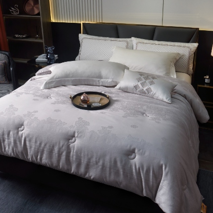 91家纺网 家纺一手货源 找家纺 （总）新款  60支全棉贡缎提花绝代佳人大豆被