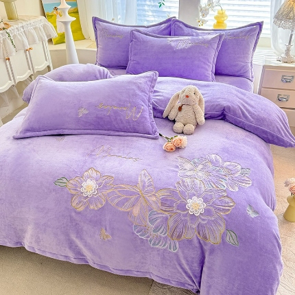 91家纺网 家纺一手货源 找家纺 （总）漫布云2025大版花卉牛奶绒四件套小香风高克重加厚兔毛绒240g牛奶绒工艺款刺绣花四件套婴儿宝宝兔兔绒法莱金貂绒刺绣花四件套