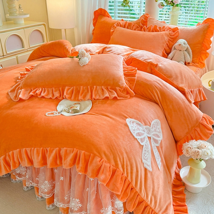 91家纺网 家纺一手货源 找家纺 漫布云2025秋冬新品230g全消光韩版花边牛奶绒床裙款四件套刺绣蕾丝花边床罩款四件套 甜心—艾玛橙 