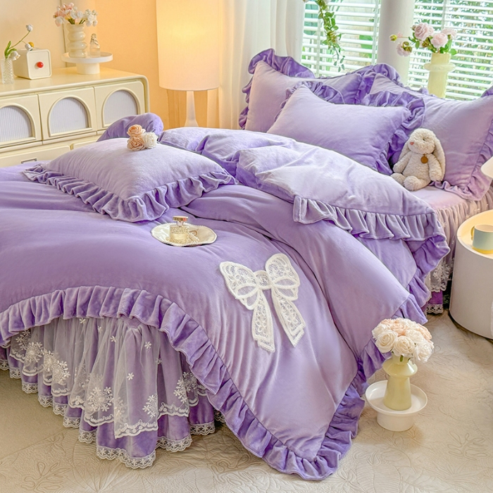 91家纺网 家纺一手货源 找家纺 漫布云2025秋冬新品230g全消光韩版花边牛奶绒床裙款四件套刺绣蕾丝花边床罩款四件套 甜心—梦幻紫
