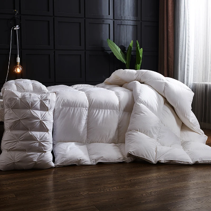 91家纺网 家纺一手货源 找家纺 全棉羽绒被白鸭绒冬被被芯加厚春秋被子100支纯棉缎纹高蓬松朵朵绒
