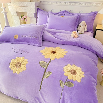 漫布云2025大版花卉牛奶绒四件套小香风高克重加厚兔毛绒240g牛奶绒工艺款刺绣花四件套婴儿宝宝兔兔绒法莱金貂绒刺绣花四件套  向阳花开—梦幻紫