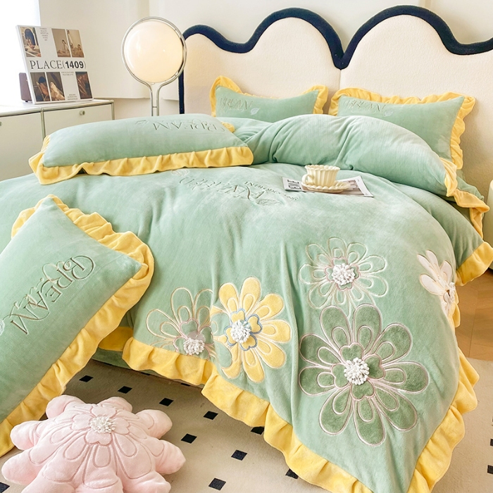 91家纺网 家纺一手货源 找家纺 9斤高端韩版少女心法式公主风贴布绣花牛奶绒四件套小清新绒兔毛绒法莱绒床盖被套丝绒兔毛绒法莱绒床盖被套 潘多拉-新芽绿 