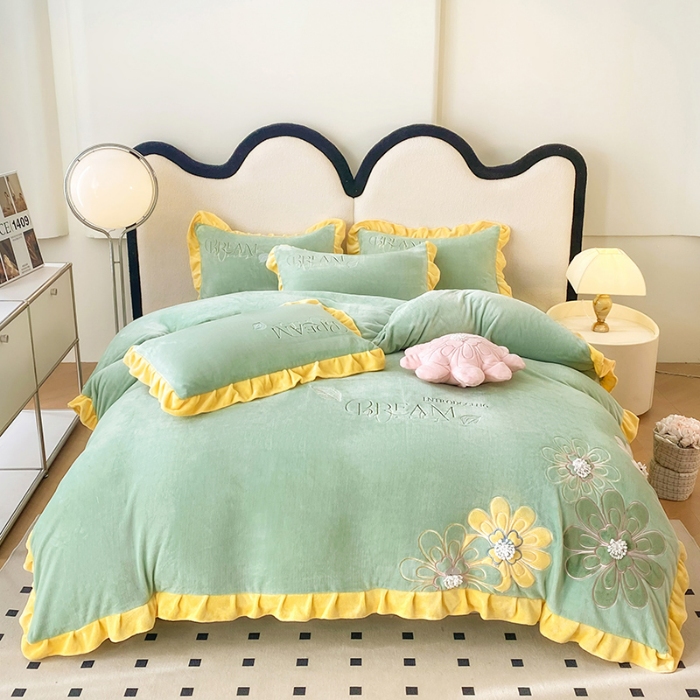 91家纺网 家纺一手货源 找家纺 9斤高端韩版少女心法式公主风贴布绣花牛奶绒四件套小清新绒兔毛绒法莱绒床盖被套丝绒兔毛绒法莱绒床盖被套 潘多拉-新芽绿 