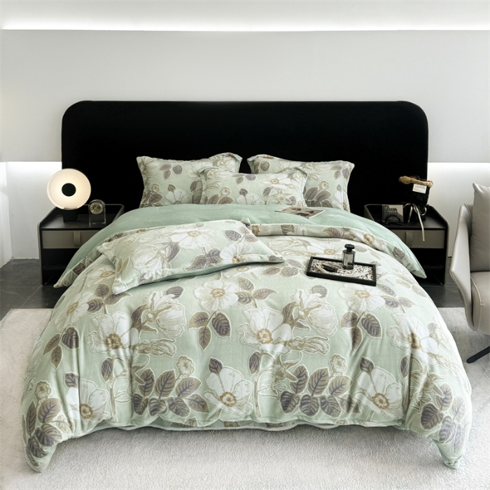 91家纺网 家纺一手货源 找家纺 （总）金喜 2024新款230克高克重牛奶绒雕花四件套优雅风牛奶绒套件-木槿系列