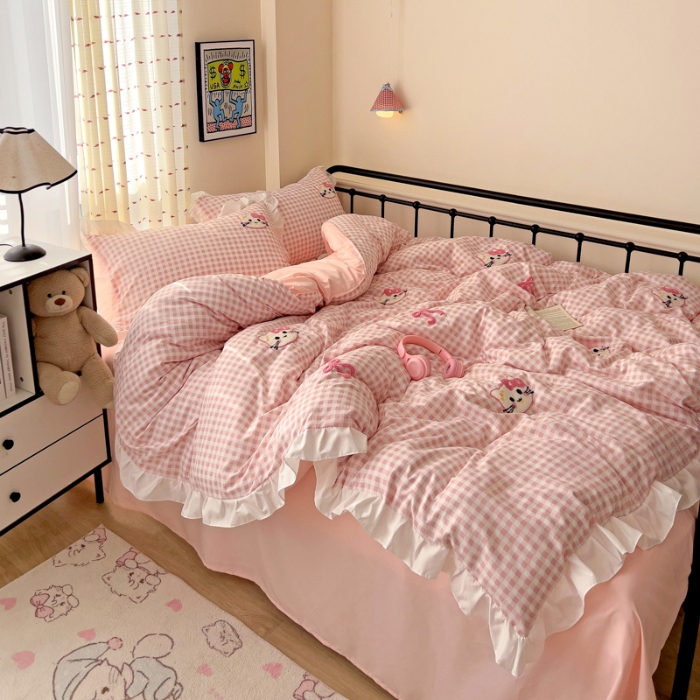 91家纺网 家纺一手货源 找家纺 坚果摄影   小清新小红书自然光毛巾绣儿童四件套拍摄样片