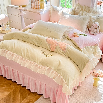 91家纺网 家纺一手货源 找家纺 苏米娜2024秋冬新款法式公主风少女心牛奶绒四件套立体贴布绣花绒蝴蝶刺绣床裙款四件套 伊甸园—梦幻紫 