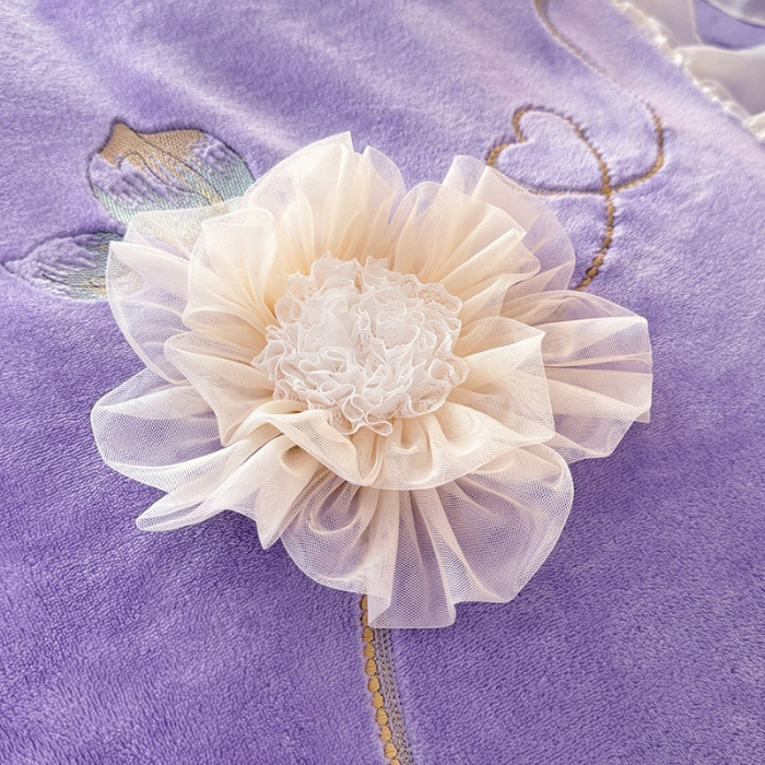 91家纺网 家纺一手货源 找家纺 苏米娜2024秋冬新款法式公主风少女心牛奶绒四件套立体贴布绣花绒蝴蝶刺绣床裙款四件套 伊甸园—梦幻紫 