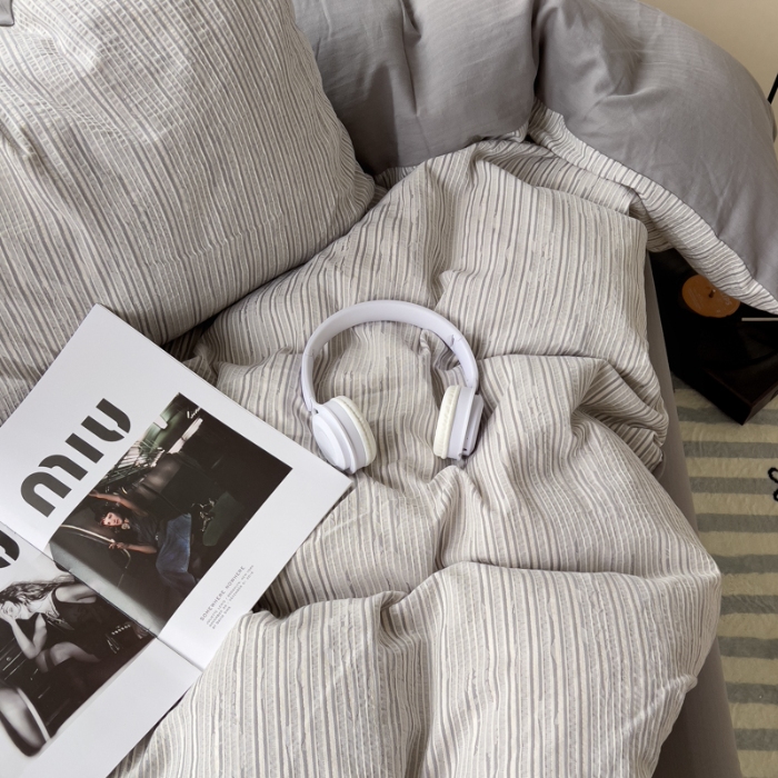 91家纺网 家纺一手货源 找家纺 坚果摄影   小清新小红书自然光印花四件套拍摄样片