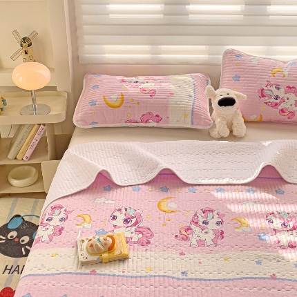 91家纺网 家纺一手货源 找家纺 坚果摄影    小清新小红书自然光印花床盖床垫拍摄样片