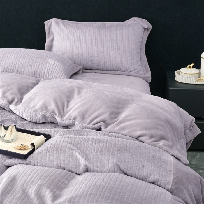 91家纺网 家纺一手货源 找家纺 榻尚家居 2024秋冬新品 加厚保暖牛奶婴肤绒 云貂绒四件套 水貂绒-紫灰色