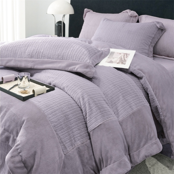 91家纺网 家纺一手货源 找家纺 榻尚家居 2024秋冬新品 加厚保暖牛奶婴肤绒 云貂绒四件套 水貂绒-紫灰色