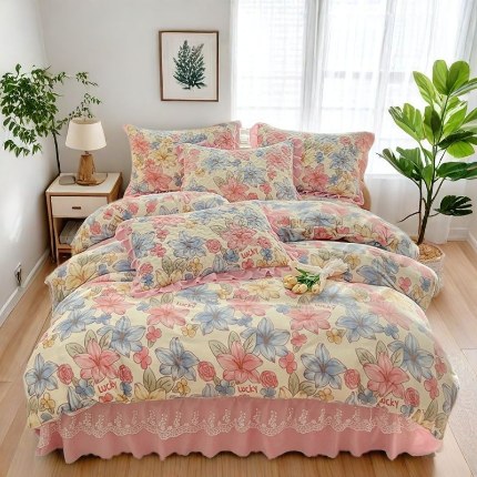 91家纺网 家纺一手货源 找家纺 2024新款牛奶绒百福床盖四件套床上牛奶绒四件套冬