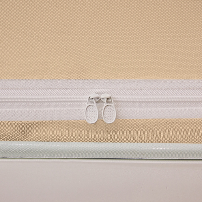 91家纺网 家纺一手货源 找家纺 2024新款物理强遮光纳米技术静电植绒环保透气床帘加密纱学生蚊帐