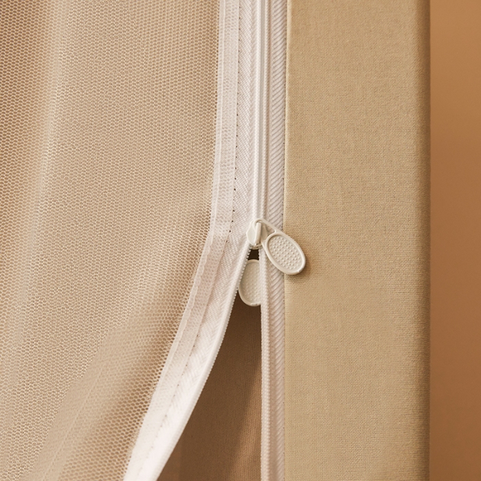 91家纺网 家纺一手货源 找家纺 2024新款物理强遮光纳米技术静电植绒环保透气床帘加密纱学生蚊帐