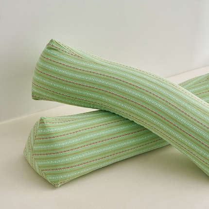 91家纺网 家纺一手货源 找家纺 （总）2025新款3D条纹菱形荞麦枕 枕头枕芯