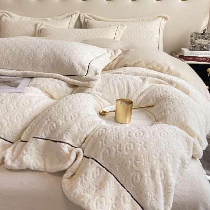 91家纺网 家纺一手货源 找家纺 （总） 2025新款210克全消光A类烂花牛奶绒床裙款四件套-路易系列