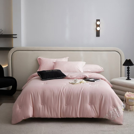 2025新款蒂芙尼蚕蛹蛋白暖绒被 粉色
