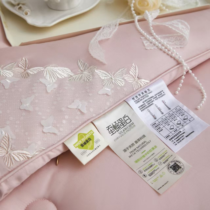 91家纺网 家纺一手货源 找家纺 2025新款蒂芙尼蚕蛹蛋白暖绒被 粉色