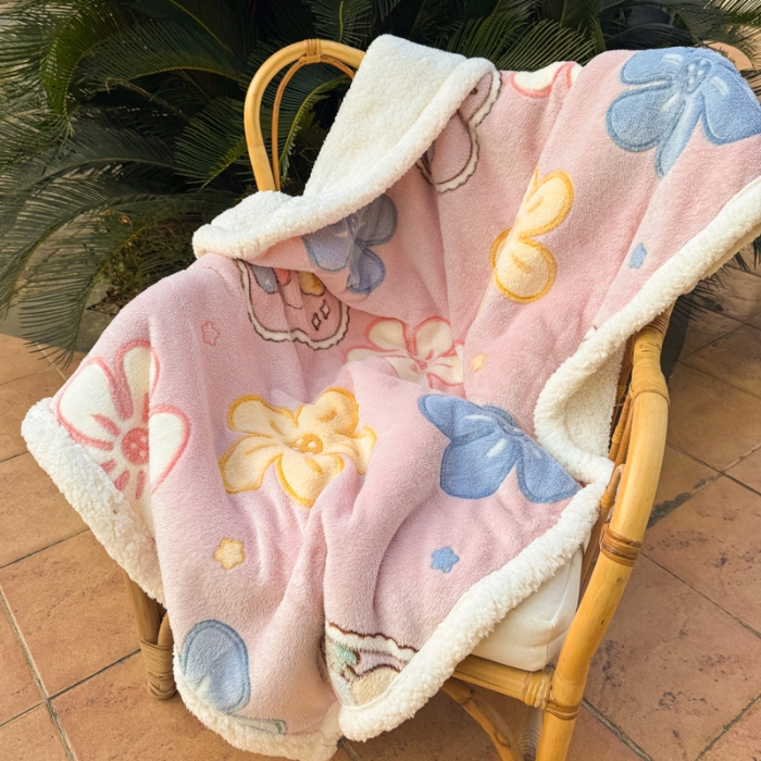 91家纺网 家纺一手货源 找家纺 恋佳居 2025新款羊羔绒包边雪花绒小清新毛毯 花海