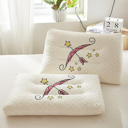 91家纺网 家纺一手货源 找家纺 2025卡通碎乳胶颗粒枕芯儿童成人乳胶枕头护颈家用 学生宿舍礼品直播厂家直销