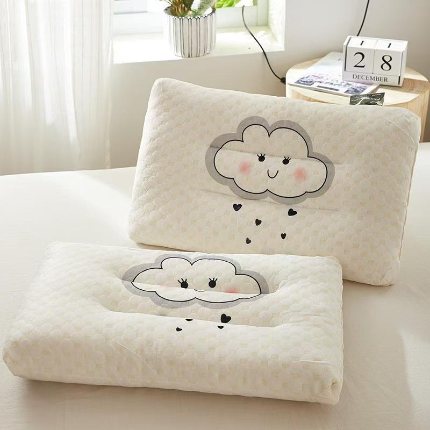 91家纺网 家纺一手货源 找家纺 2025卡通碎乳胶颗粒枕芯儿童成人乳胶枕头护颈家用 学生宿舍礼品直播厂家直销