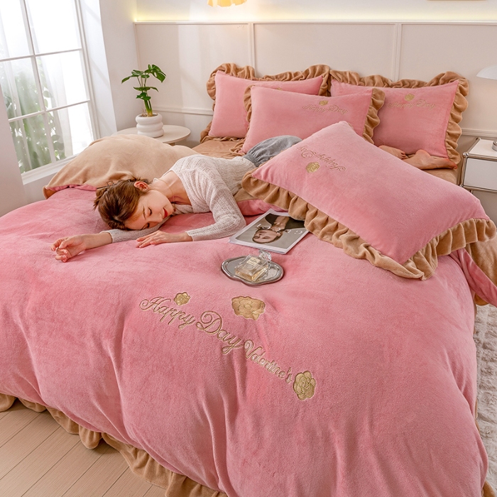 91家纺网 家纺一手货源 找家纺 （总）梦喜妮 2024新款高克重韩版纯色绣花刺绣牛奶绒四件套